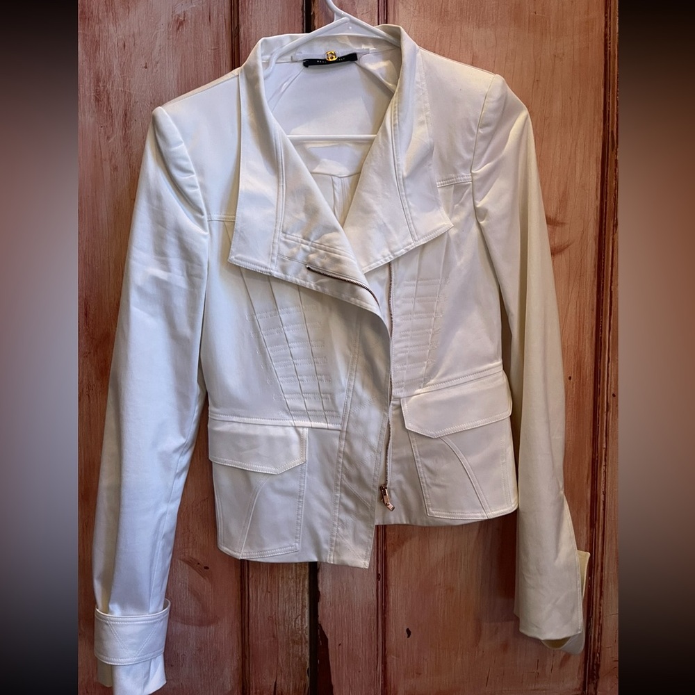 Gucci gorgeous white jacket